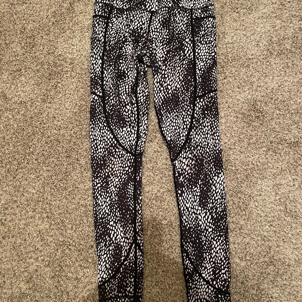 Zyia leggings in excellent condition